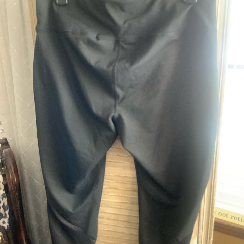 Fila Sport Geometric Women’s Activewear Set, Leggings and Tank - Picture 6 of 7